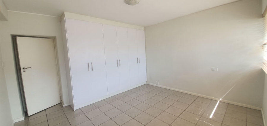 To Let 2 Bedroom Property for Rent in Sea Point Western Cape